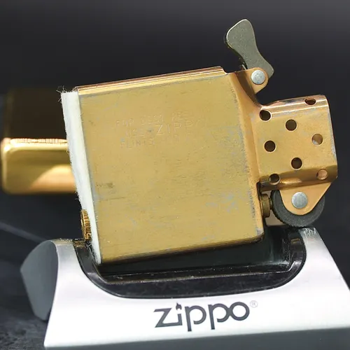 ZIPPO XƯA CHU NIÊN 32-92  - HÀNG XƯA THẬP NIÊN 90s _ CHỦ ĐỀ SOLID BRASS