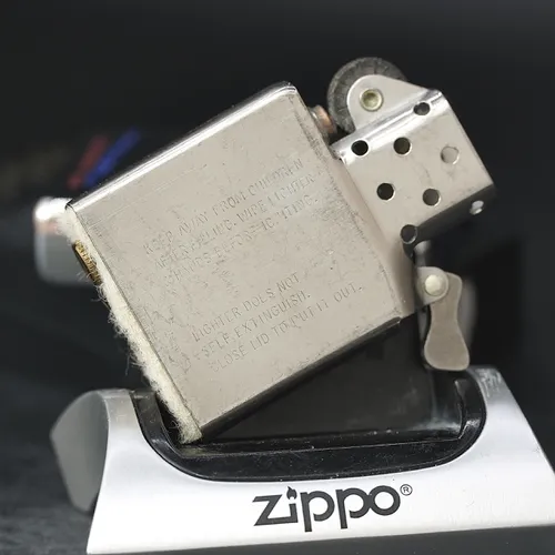 ZIPPO XƯA 1993 - HÀNG XƯA THẬP NIÊN 90s _ CHỦ ĐỀ TÀU CHIẾN U.S.S HUE CITY