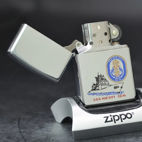 ZIPPO XƯA 1993 - HÀNG XƯA THẬP NIÊN 90s _ CHỦ ĐỀ TÀU CHIẾN U.S.S HUE CITY