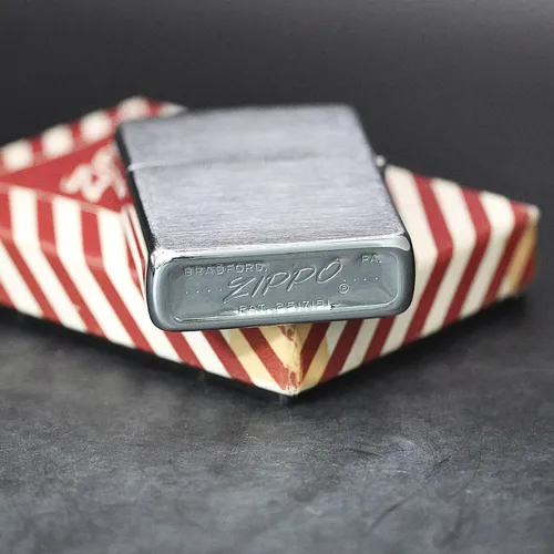 ZIPPO XƯA 1958 - HÀNG XƯA THẬP NIÊN 50s _ CHỦ ĐỀ MÁY BAY BEECHCRAFT T-34