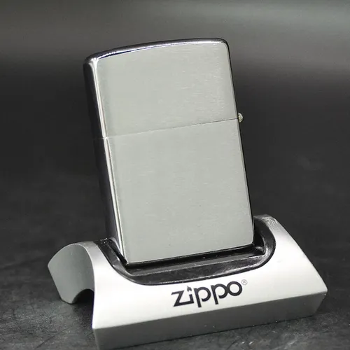 ZIPPO XƯA 1973 - HÀNG XƯA THẬP NIÊN 70s _ CHỦ ĐỀ LARRY BECK