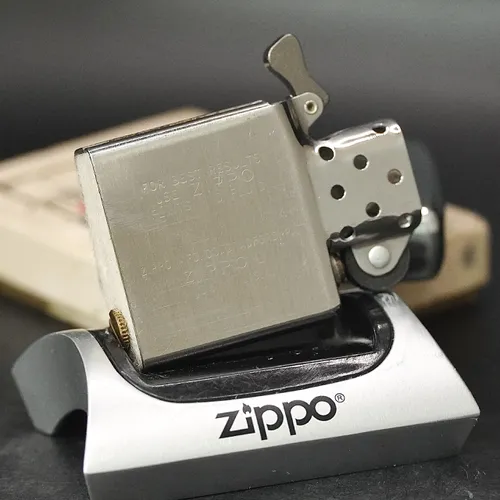 ZIPPO XƯA 1973 - HÀNG XƯA THẬP NIÊN 70s _ CHỦ ĐỀ LARRY BECK