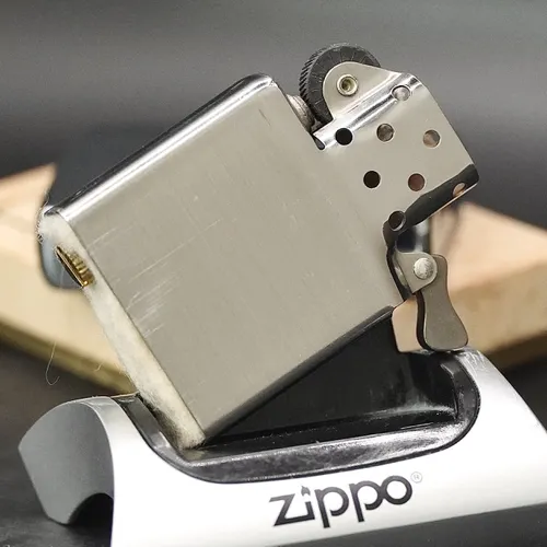 ZIPPO XƯA 1974 - HÀNG XƯA THẬP NIÊN 70s _ CHỦ ĐỀ USS HANCOCK