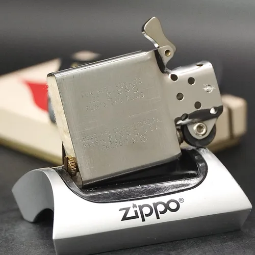 ZIPPO XƯA 1963 - HÀNG XƯA THẬP NIÊN 60s _ CHỦ ĐỀ BEECHCRAFT TWIN BONANZA