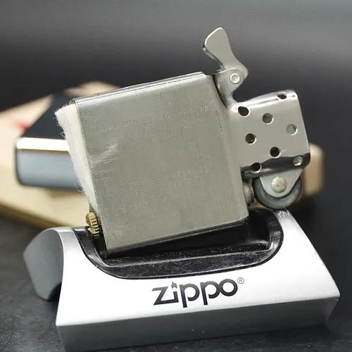 ZIPPO XƯA 1977 - HÀNG XƯA THẬP NIÊN 70s _ CHỦ ĐỀ ENGINE