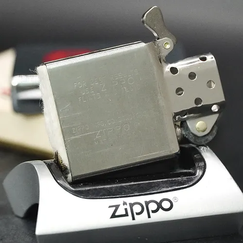 ZIPPO XƯA 1975 - HÀNG XƯA THẬP NIÊN 70s _ CHỦ ĐỀ BORDEN