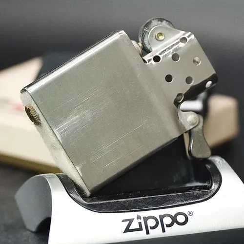ZIPPO XƯA 1976 - HÀNG XƯA THẬP NIÊN 70s _ CHỦ ĐỀ TRƠN BẢN