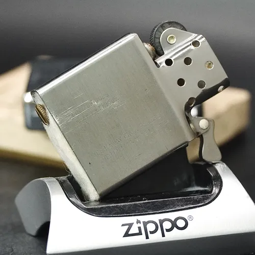 ZIPPO XƯA 1977 - HÀNG XƯA THẬP NIÊN 70s _ CHỦ ĐỀ CASE