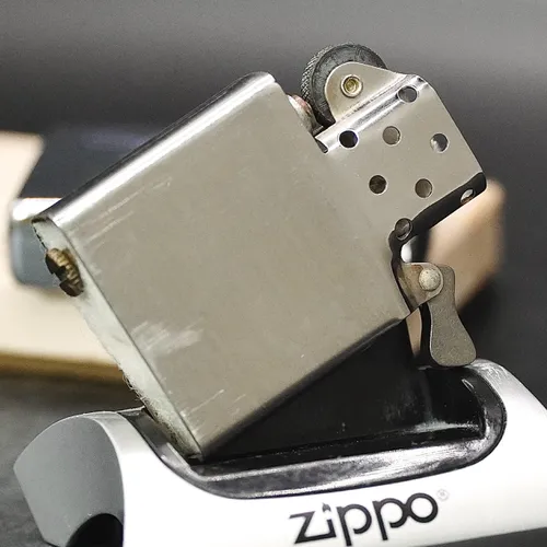 ZIPPO XƯA 1974 - HÀNG XƯA THẬP NIÊN 70s _ CHỦ ĐỀ FAMOUS SIGNATURE