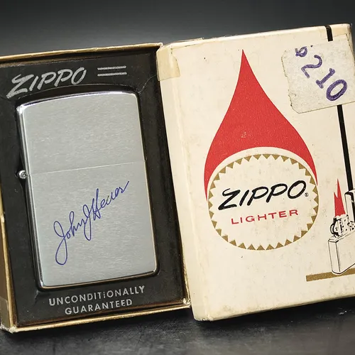 ZIPPO XƯA 1974 - HÀNG XƯA THẬP NIÊN 70s _ CHỦ ĐỀ FAMOUS SIGNATURE
