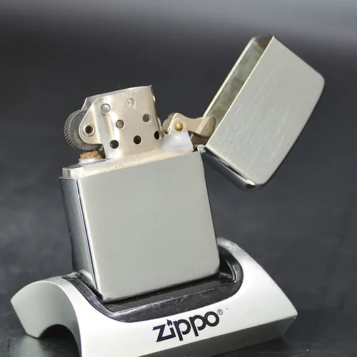 ZIPPO XƯA 1956 - HÀNG XƯA THẬP NIÊN 50s _ CHỦ ĐỀ ESSO
