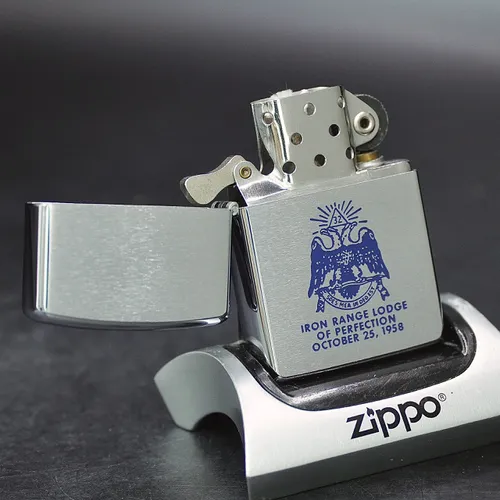 ZIPPO XƯA 1958 - HÀNG XƯA THẬP NIÊN 50s _ CHỦ ĐỀ SPES MEA IN DEO EST