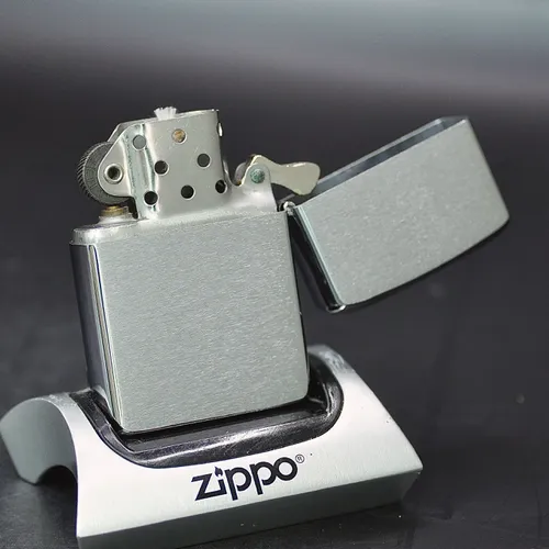 ZIPPO XƯA 1958 - HÀNG XƯA THẬP NIÊN 50s _ CHỦ ĐỀ COLONIAL COMPANY