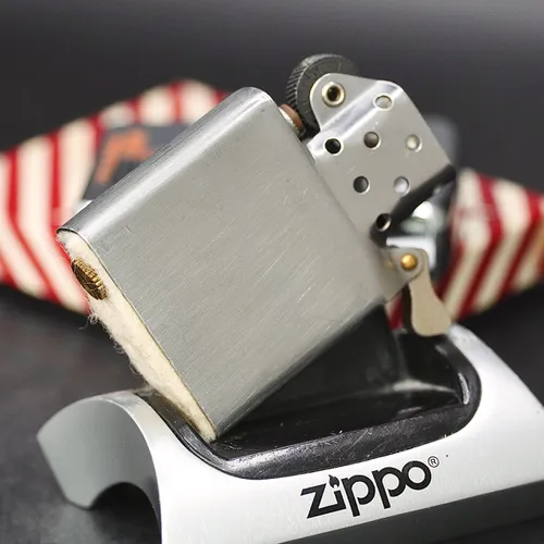 ZIPPO XƯA 1956 - HÀNG XƯA THẬP NIÊN 50s _ CHỦ ĐỀ COLOSSUS OF THE CAROLINAS