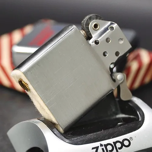 ZIPPO XƯA 1959 - HÀNG XƯA THẬP NIÊN 50s _ CHỦ ĐỀ KEWANEE