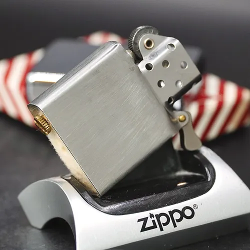 ZIPPO XƯA 1957 - HÀNG XƯA THẬP NIÊN 50s _ CHỦ ĐỀ HEATCOAT 1808