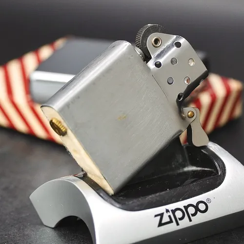 ZIPPO XƯA 1955 - HÀNG XƯA THẬP NIÊN 50s _ CHỦ ĐỀ HYSTER COMPANY