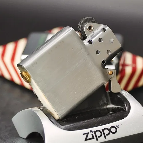 ZIPPO XƯA 1955 - HÀNG XƯA THẬP NIÊN 50s _ CHỦ ĐỀ FRIENDLY FISCH