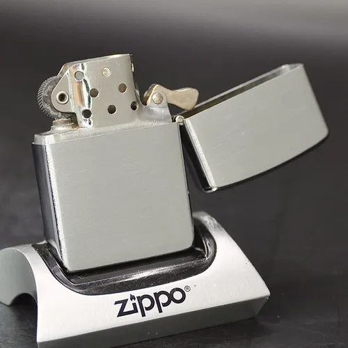 ZIPPO XƯA 1958 - HÀNG XƯA THẬP NIÊN 50s _ CHỦ ĐỀ TRƠN BẢN
