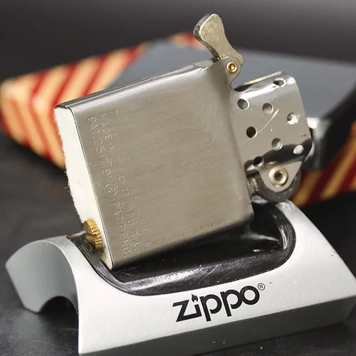 ZIPPO XƯA 1958 - HÀNG XƯA THẬP NIÊN 50s _ CHỦ ĐỀ TRƠN BẢN