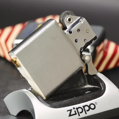 ZIPPO XƯA 1959 - HÀNG XƯA THẬP NIÊN 50s _ CHỦ ĐỀ BOLS