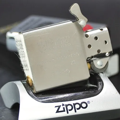 ZIPPO CANADA XƯA 1995 - HÀNG XƯA THẬP NIÊN 90s _ CHỦ ĐỀ INDIAN FINEST MOTOCYCLE