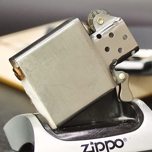 ZIPPO XƯA 1977 - HÀNG XƯA THẬP NIÊN 70s _ CHỦ ĐỀ MÁY BAY GATES LEARJET