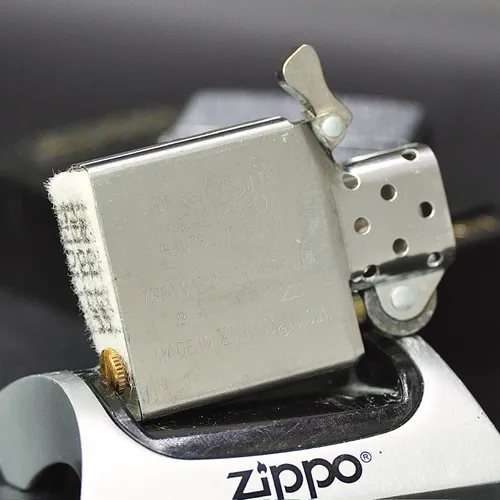 ZIPPO XƯA 1995 - HÀNG XƯA THẬP NIÊN 90s _ CHỦ ĐỀ QUÂN SỰ