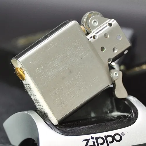 ZIPPO XƯA 1995 - HÀNG XƯA THẬP NIÊN 90s _ CHỦ ĐỀ QUÂN SỰ