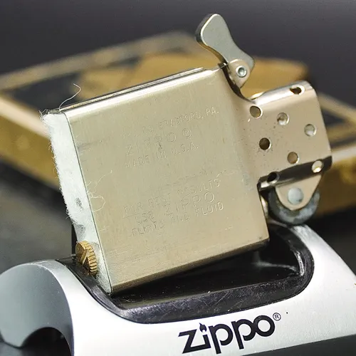 ZIPPO XƯA CHU NIÊN 32-82 - HÀNG XƯA THẬP NIÊN 80s _ CHỦ ĐỀ KENDALL COMPANY