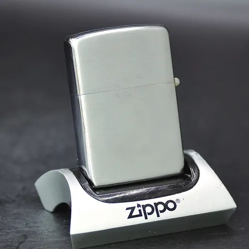 ZIPPO XƯA 1949 - HÀNG XƯA THẬP NIÊN 40s _ CHỦ ĐỀ CHỮ KÝ