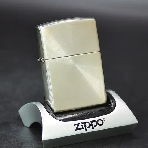 ZIPPO XƯA BẠC KHỐI 2003 - HÀNG XƯA 2000s _ CHỦ ĐỀ HƯỚNG TÂM