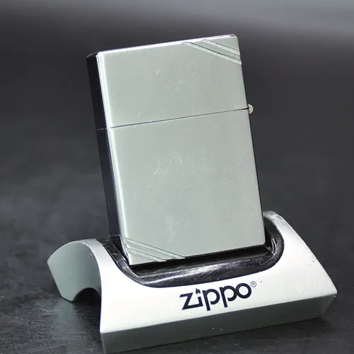 Zippo Xưa 1936 Metallique – G.G.M – Bản Lề 4 Chấu – Ruột Pitton 14 Lỗ