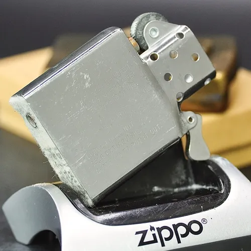 ZIPPO XƯA 1993 - HÀNG XƯA THẬP NIÊN 90s _ CHỦ ĐỀ MARLBORO