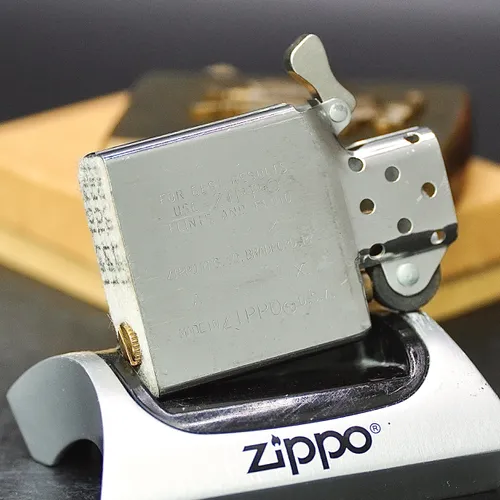 ZIPPO XƯA 1994 - HÀNG XƯA THẬP NIÊN 90s _ CHỦ ĐỀ MARLBORO (2)