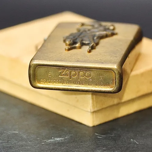 ZIPPO XƯA 1994 - HÀNG XƯA THẬP NIÊN 90s _ CHỦ ĐỀ MARLBORO (3)