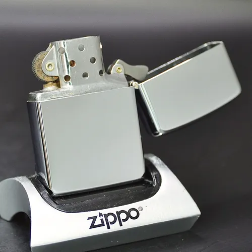 ZIPPO XƯA 1991 - HÀNG XƯA THẬP NIÊN 90s _ CHỦ ĐỀ SIR WINSTON CHURCHILL