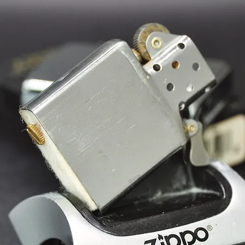 ZIPPO XƯA 1991 - HÀNG XƯA THẬP NIÊN 90s _ CHỦ ĐỀ SIR WINSTON CHURCHILL