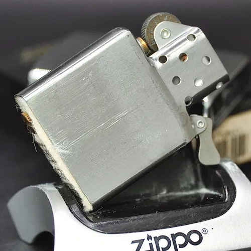ZIPPO XƯA 1993 - HÀNG XƯA THẬP NIÊN 90s _ CHỦ ĐỀ GÀ TÂY