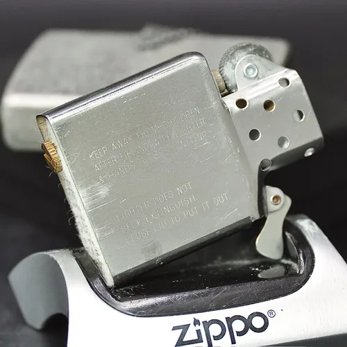 ZIPPO XƯA 1994 - HÀNG XƯA THẬP NIÊN 90s _ CHỦ ĐỀ CAMEL SHIELD