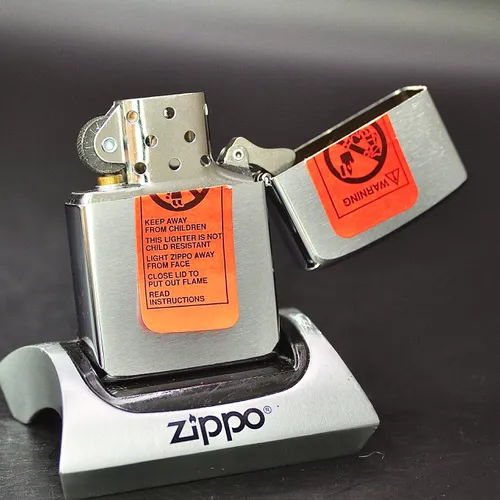 ZIPPO XƯA 1996 - HÀNG XƯA THẬP NIÊN 90s_ CHỦ ĐỀ TÀU NGẦM WYOMING SSBN-742
