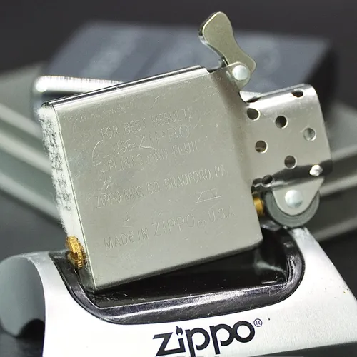 ZIPPO XƯA 1998 - HÀNG XƯA THẬP NIÊN 90s_ CHỦ ĐỀ PLANET HOLLYWOOD