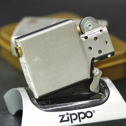 ZIPPO XƯA 1997 - HÀNG XƯA THẬP NIÊN 90s_ CHỦ ĐỀ QUẢNG CÁO ZIN HÃNG