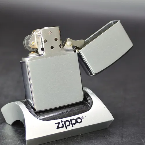 ZIPPO XƯA 1976 - HÀNG XƯA THẬP NIÊN 70s _ CHỦ ĐỀ CÔNG TY NHẠC CỤ HOHNER