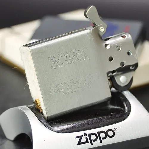 ZIPPO XƯA 1965 - HÀNG XƯA THẬP NIÊN 60s _ CHỦ ĐỀ MÁY BAY CARSWELL AFB