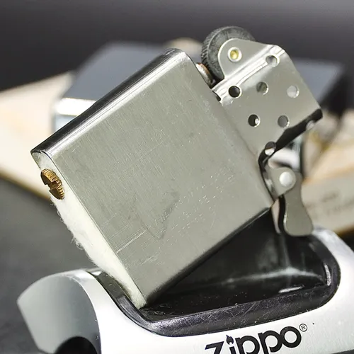 ZIPPO XƯA 1976 - HÀNG XƯA THẬP NIÊN 70s _ CHỦ ĐỀ RUFENACHT COMMODITIES