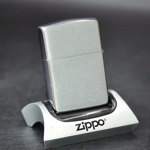 ZIPPO XƯA 2000 - HÀNG XƯA 2000s _ CHỦ ĐỀ SƯ TỬ