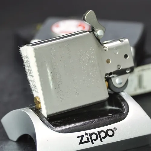 ZIPPO XƯA 2000 - HÀNG XƯA 2000s _ CHỦ ĐỀ SƯ TỬ