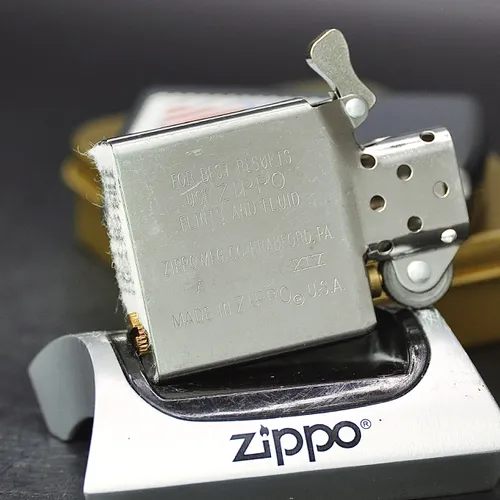 ZIPPO XƯA 1998 - HÀNG XƯA THẬP NIÊN 90s _ CHỦ ĐỀ USA STAMP