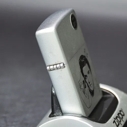 ZIPPO XƯA 2001 - HÀNG XƯA 2000s _ CHỦ ĐỀ CA SĨ ELVIS PRESLEY